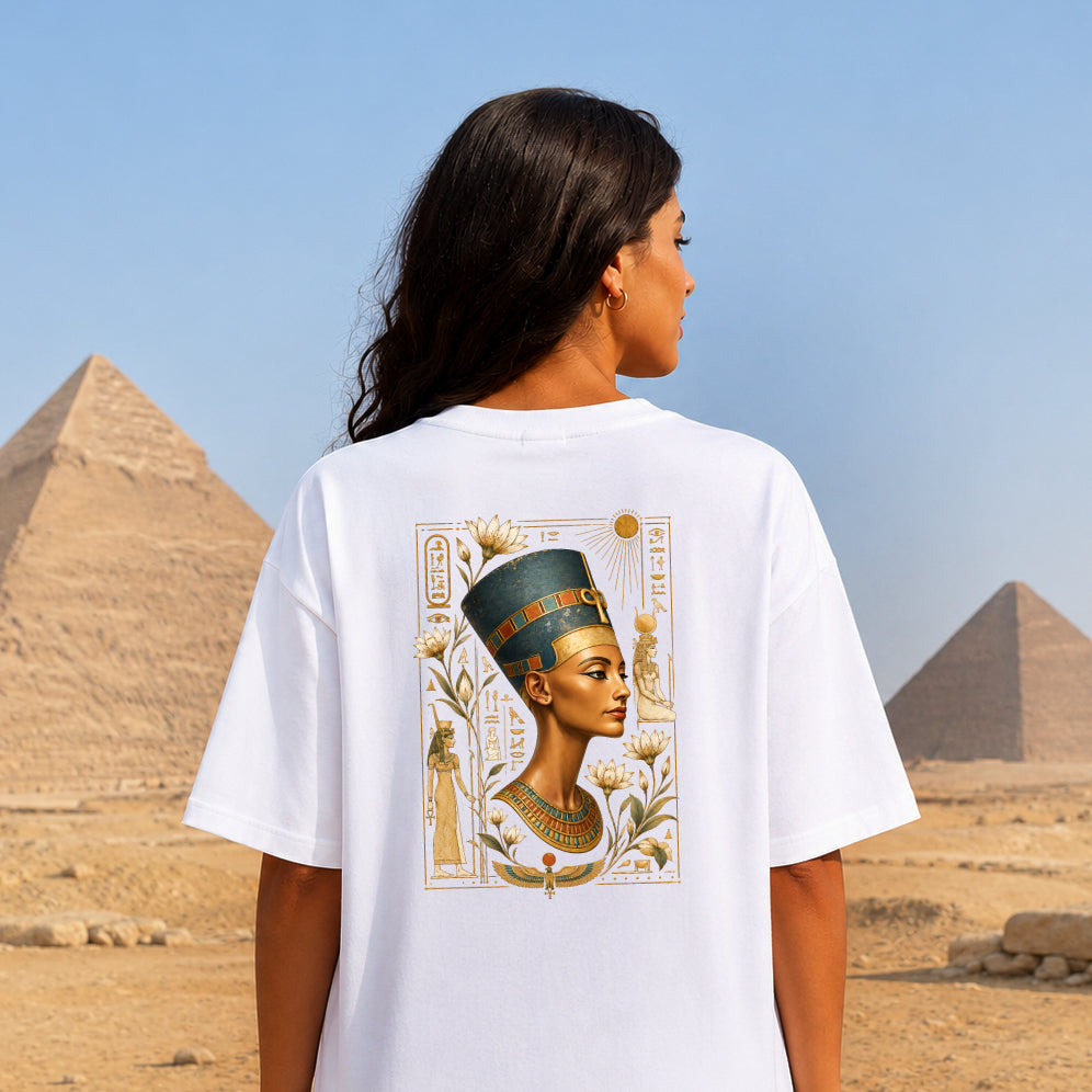 Oversized T-Shirt - Nefertiti - Egyptian Queen of Beauty